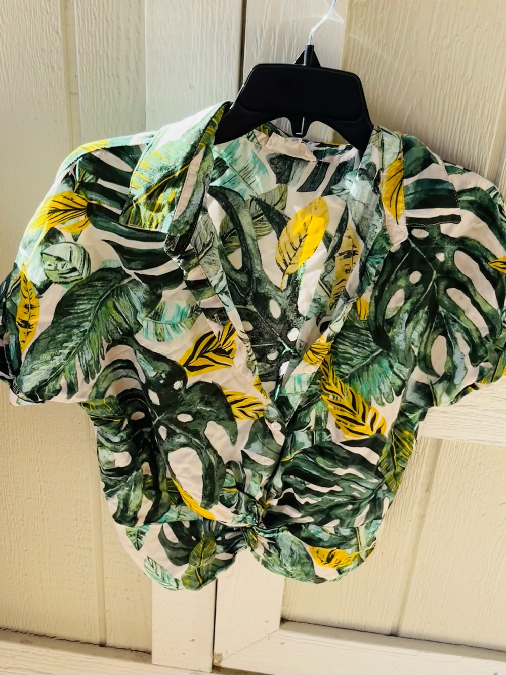 Sunburst Kiss Tropical Leaf Button-Up Shirt - Green & Yellow